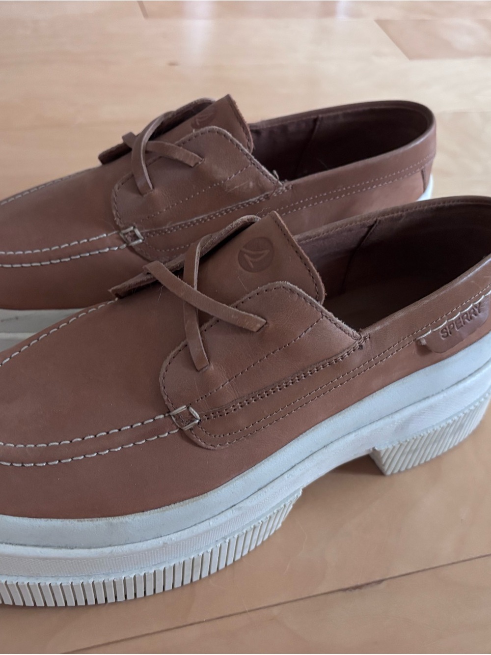 Sperry Womenβs Tan Leather Platform Boat Shoes - new